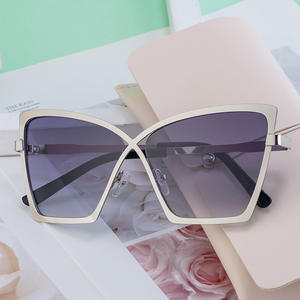 Nouvelles lunettes de soleil œil de chat de style européen et américain pour femmes, protection UV400, monture PC, verres noirs, tendance, vente en gros - Product Image 2