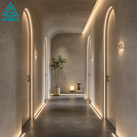 Étagère d'affichage LED pour le commerce de détail, solution de conception de magasin personnalisée pour les spas, salons de beauté et magasins de soins de la peau