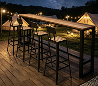 Ensemble table haute et tabourets étroits en WPC avec structure métallique, robuste, pour extérieur, tendance 2026, idéal pour jardin et véranda