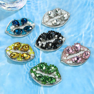 पैच रंगीन दिलचस्प थोक बिक्री क्रिसमस हैंडबुने तैयार उत्पाद ट्रेंडी वॉलेट बहुमुखी फ्फी पैच - Product Image 1