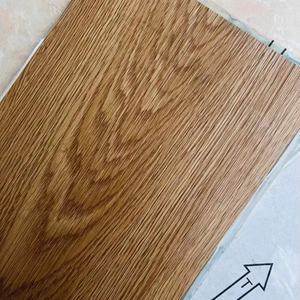 Suelo LVT de vinilo de lujo 1,5mm 1,6mm autoadhesivo comercial antideslizante para oficina apartamentos sala de estar superficie lisa - Product Image 3