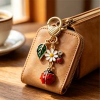 Gantungan Kunci Multi Charms Daun Ladybug Daisy Gaya Taman untuk Anak Perempuan dan Wanita