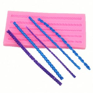 Moule en silicone torsadé pour décoration de gâteaux, en caoutchouc souple DIY, qualité alimentaire OEM/ODM - Product Image 1