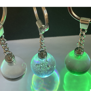 Esfera de Cristal Transparente K9 Personalizada con Grabado Láser Interno, Linterna LED, Bombilla de Colores, Llavero de Cristal, Anillos para Llaves - Product Image 5
