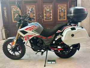 Moto de rue à moteur essence d'occasion, origine Jiangsu, vitesse maximale >80 km/h - Product Image 2