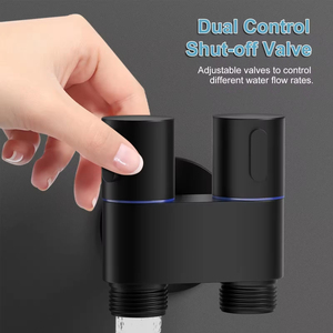 Rociador de bidé de <span class=keywords><strong>agua</strong></span> de alta presión de acero inoxidable personalizado, juego de baño de inodoro montado en la pared de control dual portátil <span class=keywords><strong>para</strong></span> uso en hoteles - Product Image 3