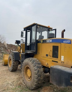 Chargeuse sur pneus SEM 632d 3 tonnes en état d'occasion SEM 652b 655d 635d XG955H - Product Image 4