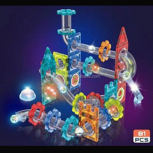 Bricolage <span class=keywords><strong>de</strong></span> <span class=keywords><strong>construction</strong></span> <span class=keywords><strong>de</strong></span> carreaux magnétiques avec boule lumineuse marbre course bloc <span class=keywords><strong>de</strong></span> <span class=keywords><strong>construction</strong></span> magnétique jouets enfants ensemble 3D jouets éducatifs - Product Image 1