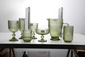 เหยือกแก้วใส่น้ำสีเขียว/ชมพู/เทา/ใส/สีทึบแก้วบอโรซิลิเกตทรงโซดาไลม์ขนาด940มล. - Product Image 5