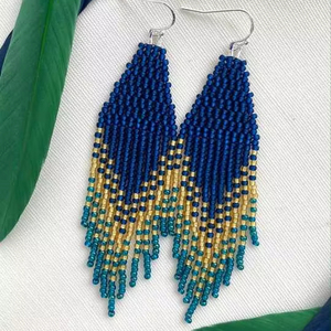 Boucles d'oreilles pendantes en perles ethniques faites à la main produit en vrac multi-taille à la mode en plusieurs couleurs personnalisables pour les fêtes - Product Image 1