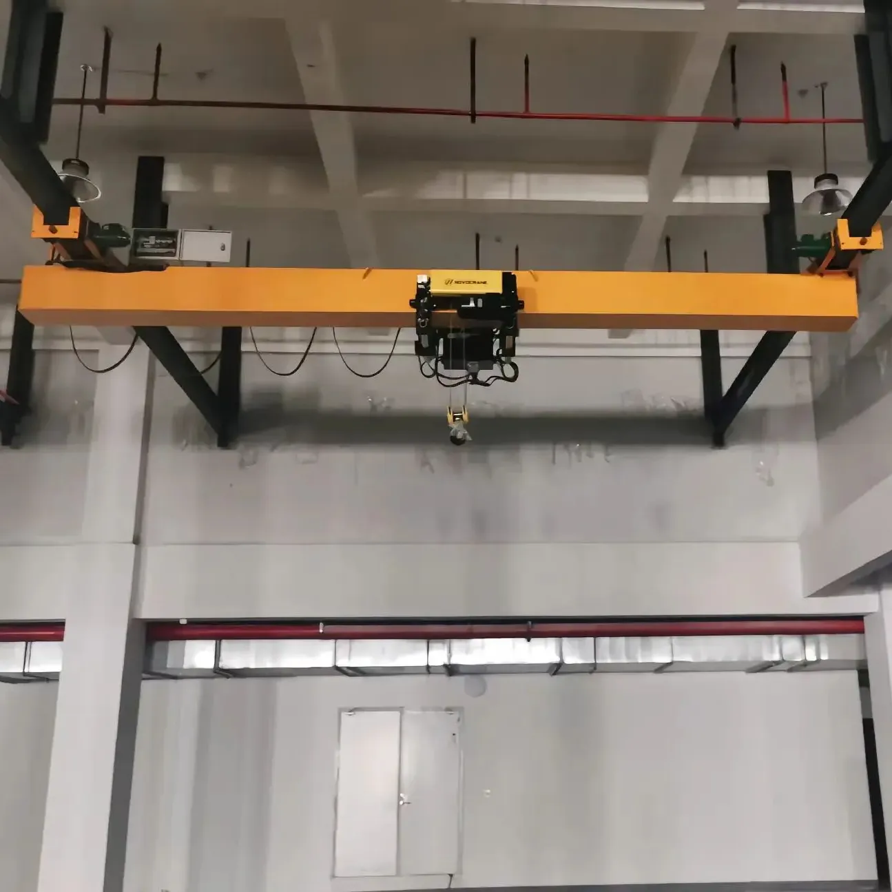 Double Girder Overhead Crane com Running Double Winch Trolley para Indoor Lifting guindaste aéreo preço