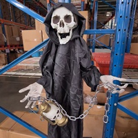 Décoration d'Halloween Squelette Suspendu avec Lanterne, Fantôme Effrayant du Grim Reaper avec Chaînes en Fer pour Décoration de Fête Maison Hantée