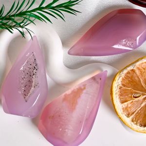 เครื่องประดับหยดน้ำสีชมพูแบบขายส่ง ดีไซน์ใหม่ คริสตัลอาเกตสีชมพูธรรมชาติ งานฝีมือคริสตัล - Product Image 3