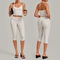 Ensemble de yoga 2 pièces respirant et à séchage rapide pour femme, avec soutien-gorge dos nu à col en V et pantalon capri taille haute, anti-transpiration, idéal pour la gym