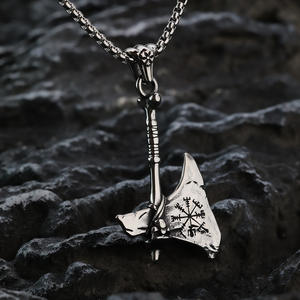 Vente en gros de colliers à pendentifs à la mode nordique Viking style <span class=keywords><strong>moto</strong></span> bijoux pour hommes punk hache crâne collier à pendentifs en acier inoxydable - Product Image 1