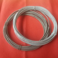 Os en spirale métalliques de différentes largeurs