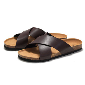 OEM ODM 2026 Claquettes pour hommes à lanières croisées en PU, en similicuir <span class=keywords><strong>souple</strong></span>, à bande large, antidérapantes, à semelle plate en caoutchouc, respirantes - Product Image 3