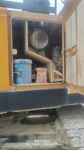 Grúa sobre orugas SCC600 usada, 60 toneladas, excelente estado con motor central, bomba, Motor, cojinete, caja de cambios, PLC a precio barato - Product Image 6