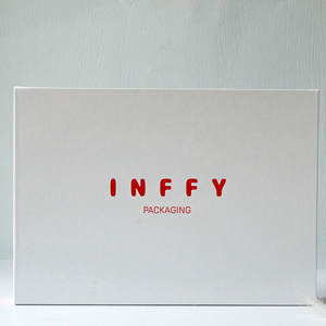 Scatola magnetica pieghevole regalo in cartone con chiusura piatta personalizzata con goffratura opaca e stampa di laminazione lucida - Product Image 1