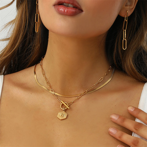Gargantilla chapada en oro de 18k para mujer, joyerí<span class=keywords><strong>a</strong></span> en capas, cadena de clip de papel ajustable con letra inicial, colgante de moneda, Collar personalizado - Product Image 2