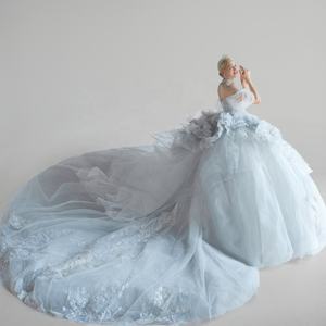 Abito da Sposa Principessa in Fuga con Strascico Reale, Linea A, in Raso Luminoso con Perline, Paillettes, Stampa Floreale, Scollo a V e Senza Maniche - Product Image 4