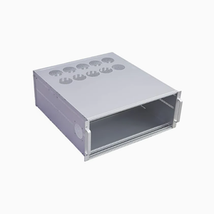 Boîtier métallique sur mesure en tôle, châssis avec poignée et fenêtre de ventilation pour équipement électronique - Product Image 5