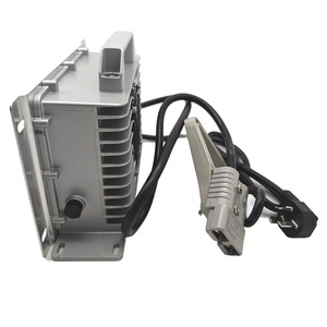 Chargeur <span class=keywords><strong>embarqué</strong></span> intelligent 24V à 3 étapes avec ventilateur de refroidissement pour autolaveuse et <span class=keywords><strong>chariot</strong></span> <span class=keywords><strong>élévateur</strong></span> - Product Image 2