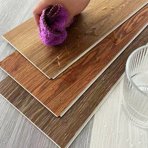 Revêtement de <span class=keywords><strong>sol</strong></span> SPC facile à installer, fabricant chinois, imperméable et antidérapant, 4-8 mm, revêtement de <span class=keywords><strong>sol</strong></span> intérieur - Product Image 1