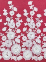 Tissu en dentelle florale 3D à volants, sequins et perles pour robes de mariée et de soirée