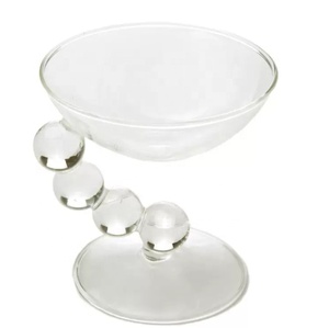 Bol à dessert en <span class=keywords><strong>verre</strong></span> à tige perlée noire personnalisé en gros - <span class=keywords><strong>Verre</strong></span> à cocktail artistique moderne pour glace et fruits - Product Image 1