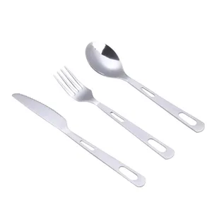 Juego <span class=keywords><strong>de</strong></span> Cubiertos Portátil Ecológico Tres en Uno <span class=keywords><strong>de</strong></span> Titanio, Cuchillo, Tenedor y Cuchara para Acampar o Uso Doméstico, Fácil <span class=keywords><strong>de</strong></span> Guardar - Product Image 4