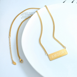 Collier pendentif carré simple en acier inoxydable plaqué or avec inscription <span class=keywords><strong>AMOUR</strong></span>, style punk hip-hop - Product Image 5