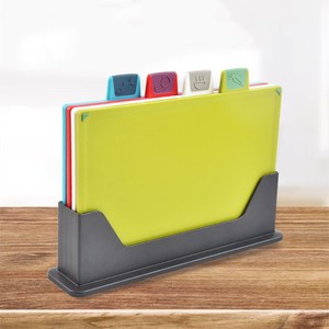 Planche à découper multifonctionnelle, planche à découper en paille de blé plastique fabriquée au Royaume-Uni pour les aliments crus et cuits - Product Image 1