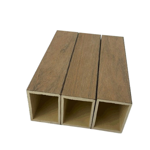 Divisorio Moderno e Semplice per Soggiorno con Listelli in Legno WPC PVC, Schermo a Pali in Materiale Simil Bambù, Design di Tendenza per Decorazione Parete d'Ingresso - Product Image 2