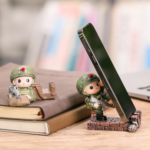 Figura de Soldado Militar Ruijie, Artesanía de Resina, Soporte para Teléfono, Decoración de Escritorio de Oficina, Regalo para el Día Nacional - Product Image 3