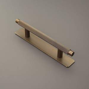 Manija de puerta de súper calidad con acabado dorado de diseño lujoso, hecha a mano, estilo moderno, para uso en puertas, por exportadores. - Product Image 5