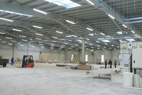 Taller de Estructura de Acero Modular de Alta Resistencia y Precisión, Apto para Cocheras, Garajes y Almacenes