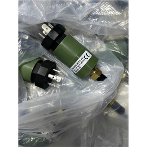 Pressostat 025W39751-401 SPDT 2,5 % FS Capteur de pression différentielle Tube court Taille standard - Product Image 3