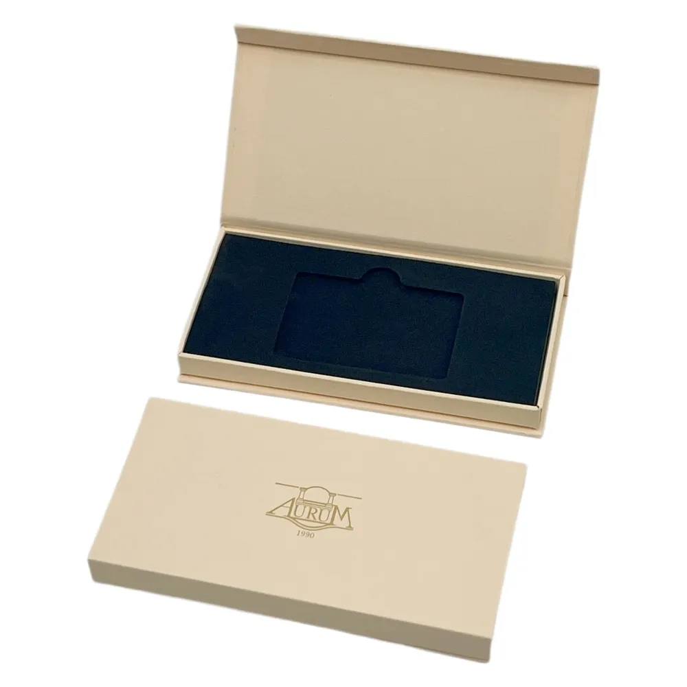 Emballage d'enveloppe magnétique de luxe ivoire personnalisé boîte rigide pour carte-cadeau de crédit VIP d'affaires