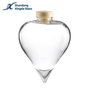 Bouteille en verre personnalisée <span class=keywords><strong>de</strong></span> haute qualité 500 ml pour spiritueux, vodka, whisky, <span class=keywords><strong>rhum</strong></span>, liqueur, avec bouchon en liège, tequila, gin super flint, bouteille en forme <span class=keywords><strong>de</strong></span> cœur - Product Image 2
