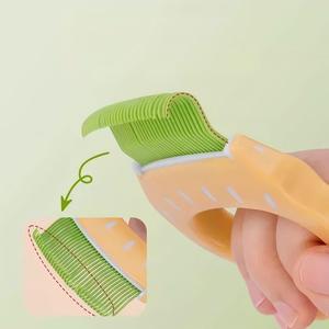 Peigne démêlant de luxe double face pour animaux de compagnie avec manche en bois et dents en acier inoxydable pour chats et chiens – Élimine les poils lâches - Product Image 5