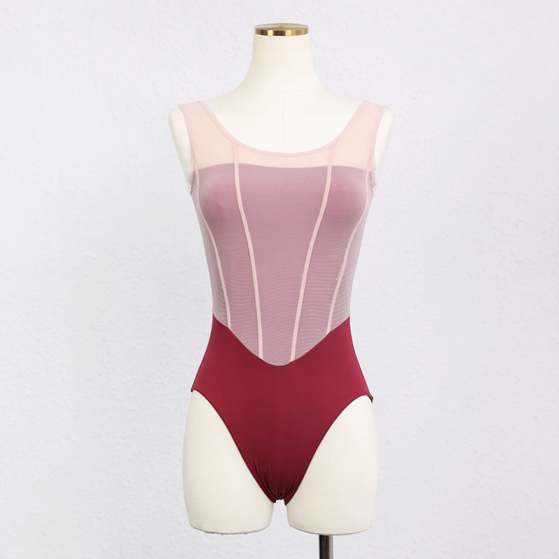 สีชมพูอ่อนและสีแดง