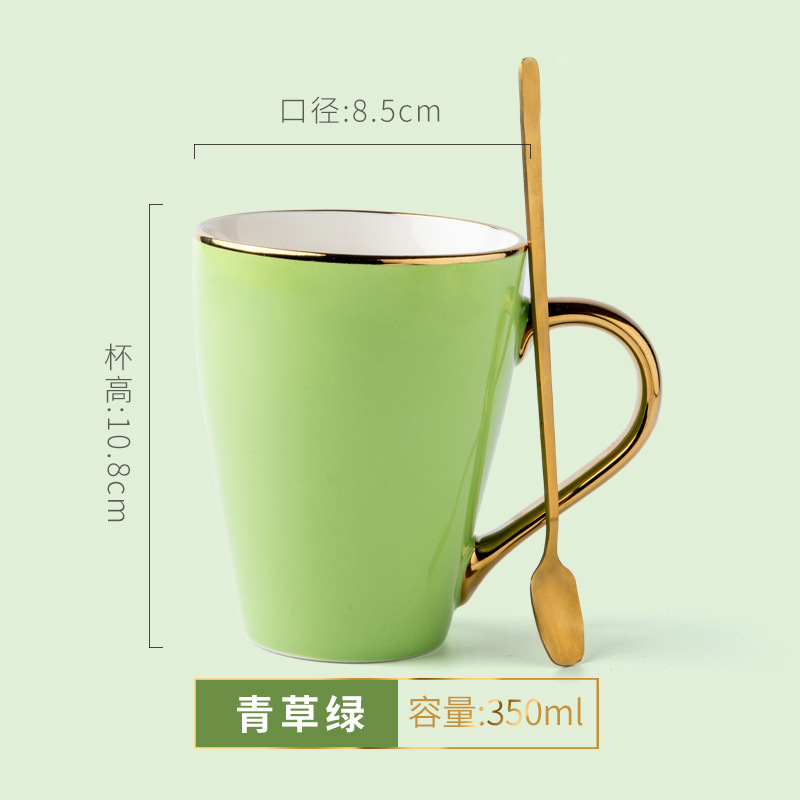 Hierba verde (con cuchara)