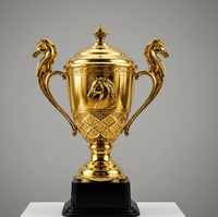Trophée en alliage de zinc plaqué or de haute qualité en forme de cheval, idéal pour les récompenses en équitation et les courses hippiques