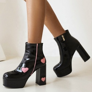 Bottines à motif en forme de cœur pour femmes, plateforme, bout carré, talon épais, bottes d'hiver à fermeture éclair, grande taille 43 - Product Image 4