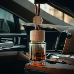 Grosir 8ml <span class=keywords><strong>Diffuser</strong></span> minyak esensial penyegar udara aromaterapi tutup mahkota kaca gantung botol parfum mobil - Product Image 3