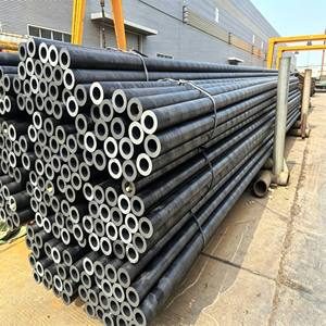 Tubería de Acero Aleado con Extremos Roscados Biselados y Corte Personalizado para Aplicaciones de Instalación de Tuberías Industriales - Product Image 3
