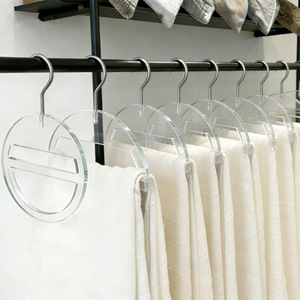 Espositore per Campioni di Tessuti in Acrilico per Tessili Domestici con Ganci, Appendiabiti per Esposizioni Tessili e Porta Sciarpe - Product Image 4
