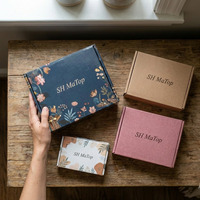 Boîte d'expédition rose avec logo personnalisé, jolie boîte en carton ondulé pour cosmétiques