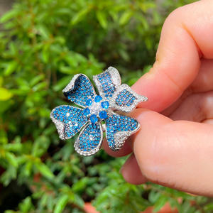 Anillos <span class=keywords><strong>de</strong></span> Boda Azules para Mujer, Chapados en Plata, con Circonita Cúbica en Forma <span class=keywords><strong>de</strong></span> Flor Grande Exagerada, Accesorios <span class=keywords><strong>de</strong></span> Joyería para Novias - Product Image 1